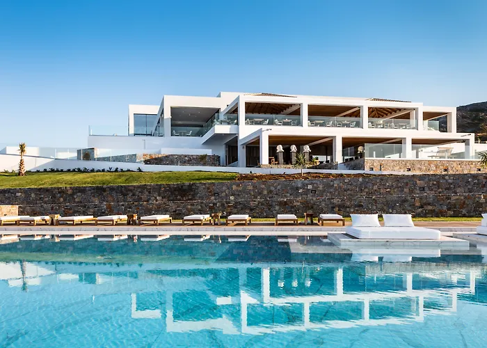 אתר נופש Abaton Island & 5*